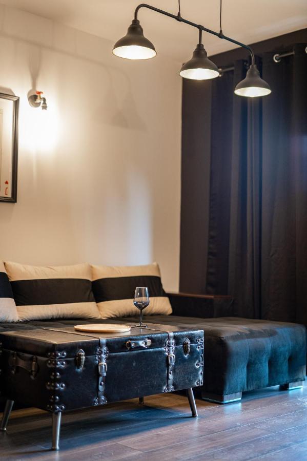 Black Box Studio Smolyan Buitenkant foto